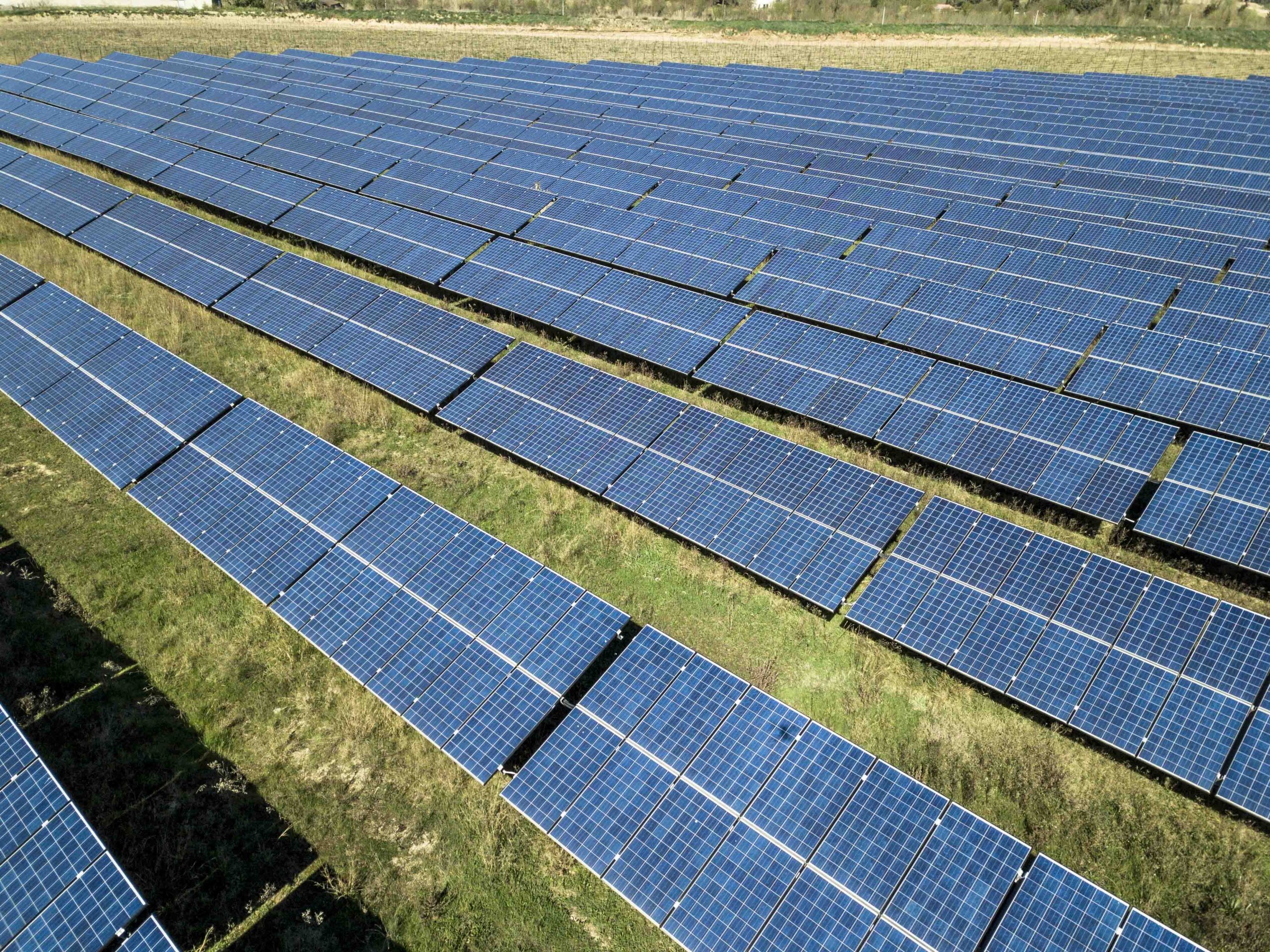 Dhamma Energy se adjudica dos plantas solares con 6,5 MWp en una licitación en Francia