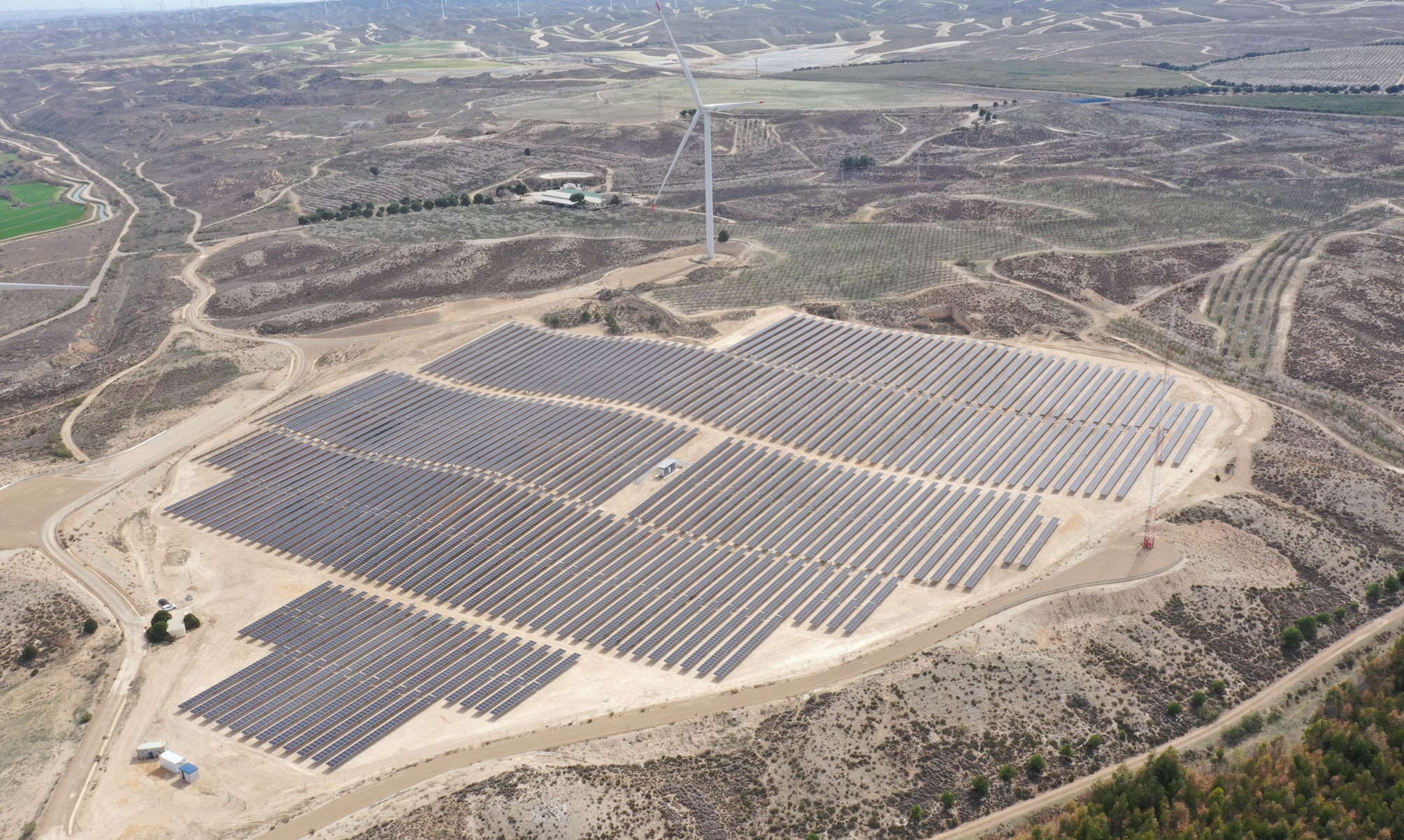 IASOL instala una planta fotovoltaica en la fábrica de baterías EXIDE en Zaragoza