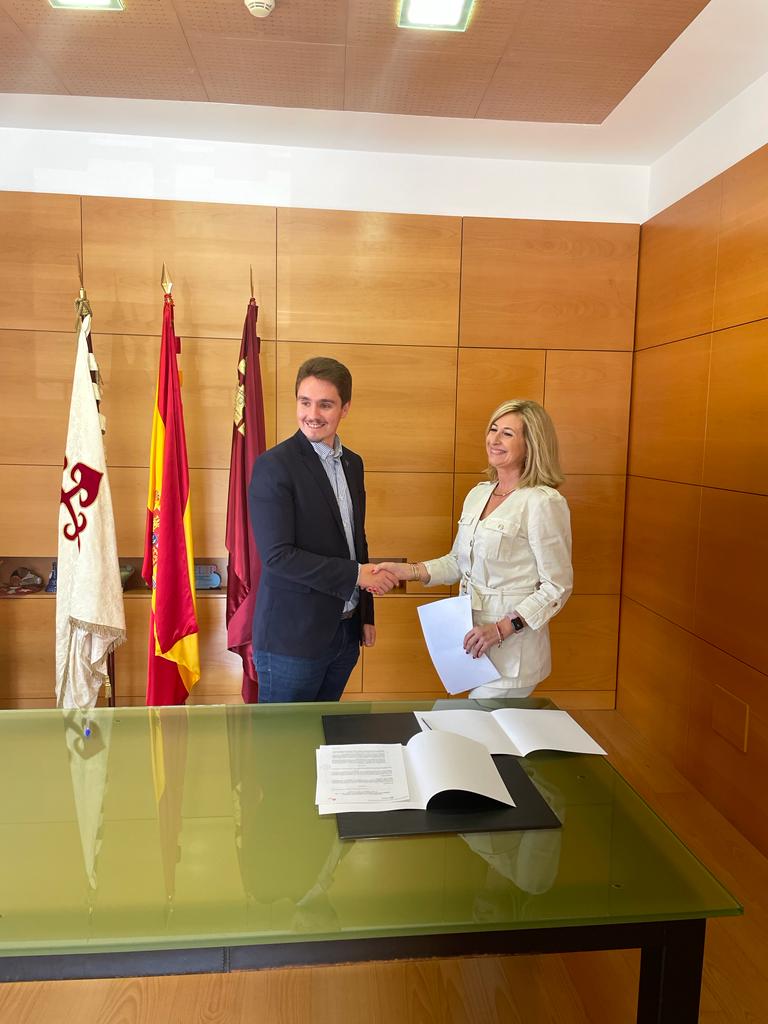 Soltec y el Ayuntamiento de Totana firman un acuerdo de colaboración para fomentar el desarrollo sostenible del municipio